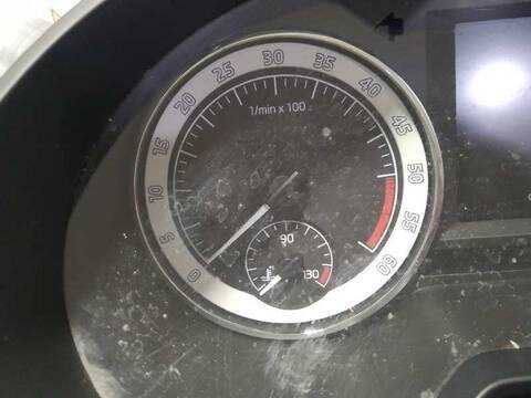 Foto 4ª: Cuadro de Instrumentos Skoda Octavia SCOUT 4X4 150CV 110KW [CRM] (2017)