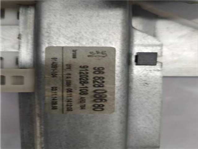 Foto 2ª: Elevalunas Eléctrico Trasero Derecho Peugeot 3008 1.6 BLUEHDI 115 MCBHXW MCBHYB) 116CV 85KW [BHX (DV6FC)] (2014)