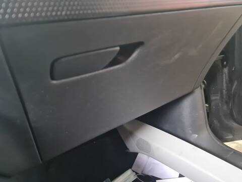 Guantera Audi A1 25 TFSI BASICO 95CV 70KW