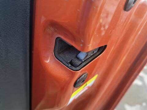 Cerradura Puerta Delantera Derecha Seat Ibiza STYLE 95CV 70KW
