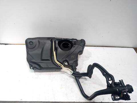 Foto 2ª: Deposito de Combustible Volkswagen Polo ADVANCE BLUEMOTION 90CV [CUSB] (2014)