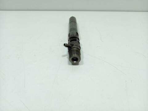 Foto 3ª: Inyectores Kia Carnival J3 (2005)