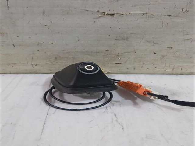 Foto 3ª: Antena Peugeot Rifter 1.5 BLUEHDI 100 102CV [YHT (DV5RCF) YHY (DV5RD)] (2018)