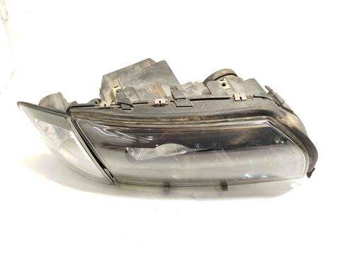 Foto 2ª: Faro Derecho Volvo S80 D5 163CV 120KW [D5244T] (2005)