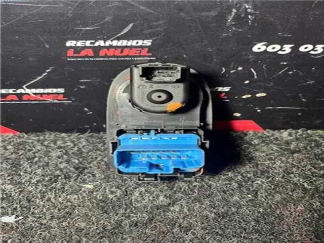 Foto 2ª: Botonera Elevalunas Renault Master 2.3 L1H1 KA 2 8T [2 3 LTR. - 96 KW DCI DIESEL CAT] 101CV 74KW FURGON [M9T C7]