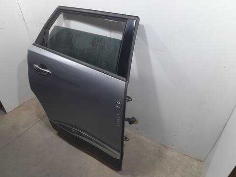 Foto 3ª: Puerta Trasera Derecha Peugeot 5008 1.2 HYBRID MRHNYH MRHNYW MRHNSU MRHNSM MRHPY) 136CV 100KW [HN09] (2024)