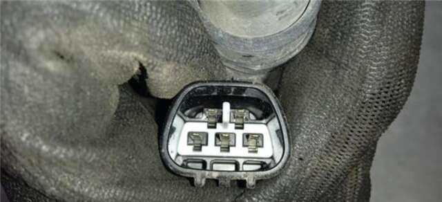 Foto 3ª: Motor Limpia Delantero Toyota Avensis 2.2 D-4D EXECUTIVE BERLINA (5-PTAS.) [2.2 LTR. - 110 KW D-4D CAT] [2AD-FTV]