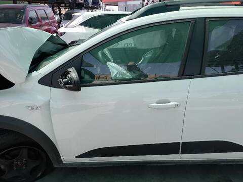 Puerta Delantera Izquierda Dacia Sandero 1.0 TCE 90