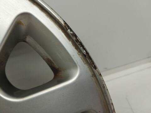 Foto 3ª: LLanta Chapa Bmw Serie 7 720 326CV 240KW (2000)