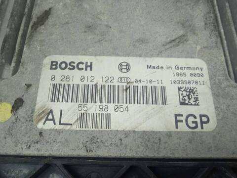 Foto 3ª: Centralita Motor ECU Opel Astra 1.9 16V CDTI CAT Z 19 DTH - LRD) BERLINA 150CV 110KW [Z19DTH] (2005)