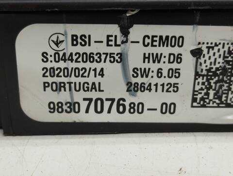 Foto 3ª: Caja Reles Fusibles Opel Corsa EDITION 101CV 74KW [HN05] (2020)