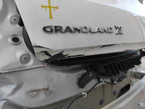 Foto 2ª: Portón Opel Grandland 5G06 (2019)