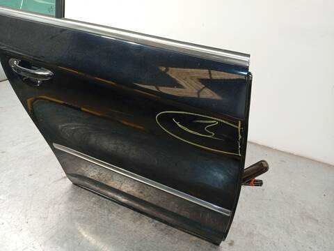 Foto 3ª: Puerta Trasera Derecha Volkswagen Passat 2.0 TDI 170CV 125KW [CBBB] (2009)