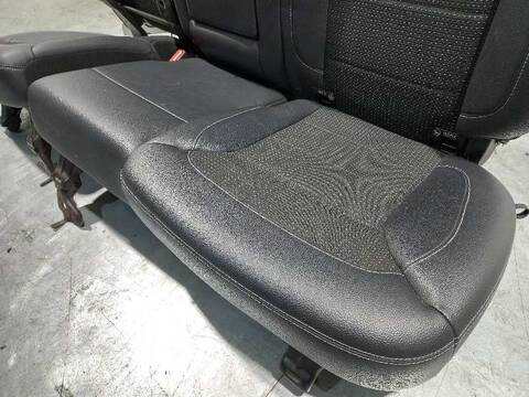 Foto 3ª: Asientos Traseros Mercedes Clase ML 250 2.1 D BLUETEC 166.004) 204CV 150KW W166) [651960] (2012)