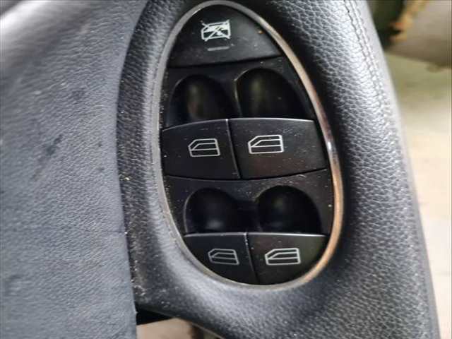 Botonera Elevalunas Mercedes Clase C 160 280 219.354) 231CV 170KW