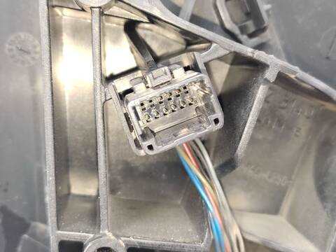 Foto 3ª: Retrovisor Izquierdo Renault Megane 1.6 16V BZ1B BZ1H) HATCHBACK 110CV 81KW III HATCHBACK BZ0/1_ B3_) [K4M858] (2008)