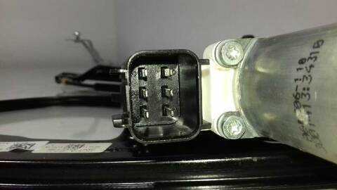 Foto 3ª: Elevalunas Eléctrico Delantero Izquierdo Ford Focus TREND 115CV 85KW [T1DA] (2014)