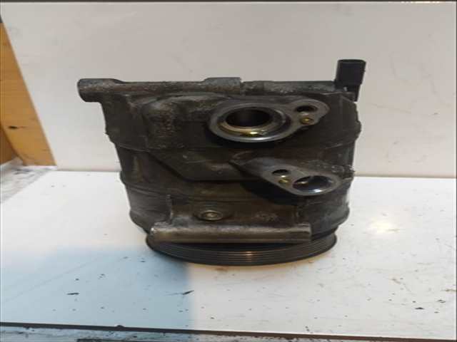 Foto 2ª: Compresor Aire Acondicionado Volkswagen Golf 2.0 TDI V [DBKD] (2004)