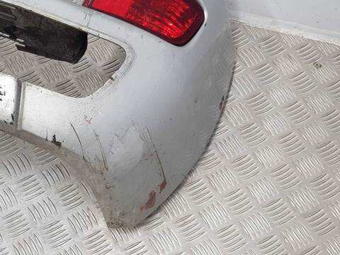 Foto 2ª: Paragolpes Trasero Toyota Land Cruiser 3.0 D4-D VX (2004)