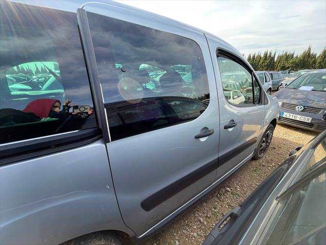 Foto 3ª: Puerta Lateral Corredera Derecha Peugeot Partner 1.6 HDI 120cv [BH01] (2016)