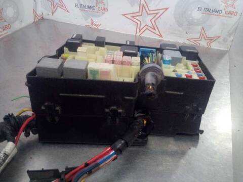 Foto 3ª: Caja Reles Fusibles Ford Focus TITANIUM 125CV 92KW [M1DA] (2012)