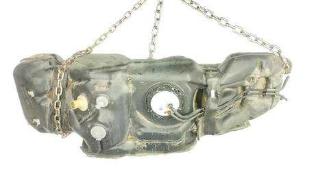 Deposito de Combustible Toyota Hilux 2.4 D GUN112_ GUN122_ GUN135_)