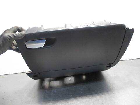 Guantera Audi A3 30 TDI BASICO 115CV 85KW