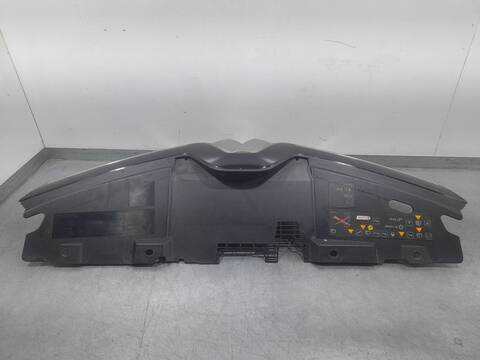 Foto 2ª: Rejilla Delantera Renault Kadjar 1.5 BLUE DCI 115 116CV 85KW [K9K872] (2020)