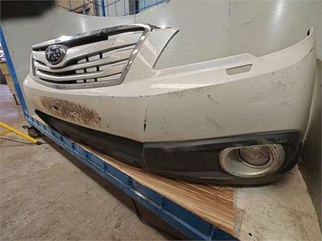 Foto 3ª: Paragolpes Delantero Subaru Legacy 2.0 EXECUTIVE S [2.0 LTR. - 110 KW DIESEL CAT]