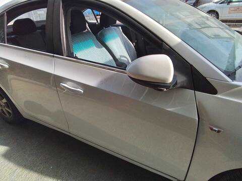 Foto 2ª: Puerta Delantera Derecha Chevrolet Cruze 2.0 DIESEL CAT 163CV 120KW [Z20D1] (2011)