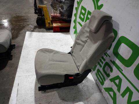 Foto 2ª: Asientos Traseros Citroen C4 EXCLUSIVE AUT. 109CV [9HZDV6TED4] (2006)