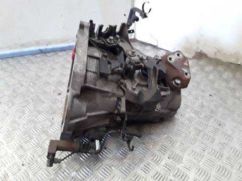 Foto 2ª: Caja Cambios Hyundai ix35 1.6 135CV 99KW [G4FD] (2010)