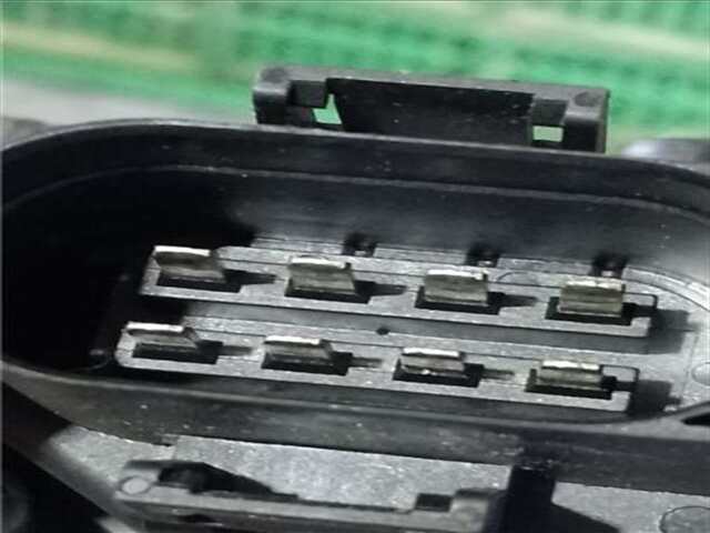 Foto 3ª: Elevalunas Eléctrico Delantero Izquierdo Audi Allroad 2.5 TDI (132KW) [2.5 LTR. - 132 KW V6 24V TDI] [AKE]