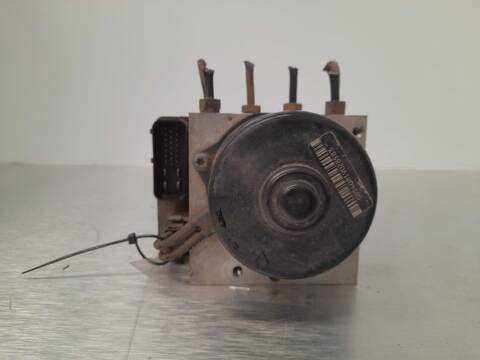 Foto 3ª: Abs Volkswagen Golf 1.9 TDI BERLINA 110CV 81KW [AHF] (1998)