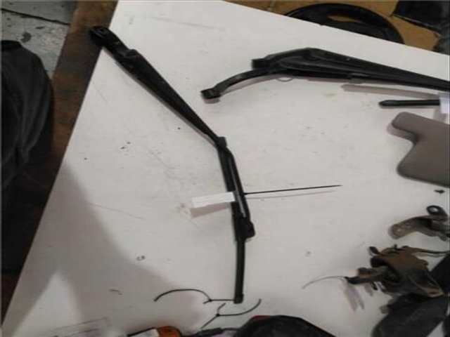 Brazo Limpia Trasero Toyota Corolla 1.6