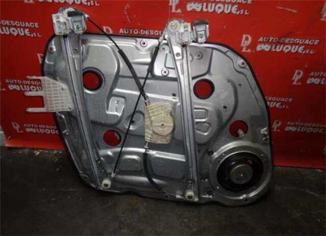 Foto 3ª: Elevalunas Eléctrico Delantero Derecho Kia Carens 2.0 CRDI [D4EA]