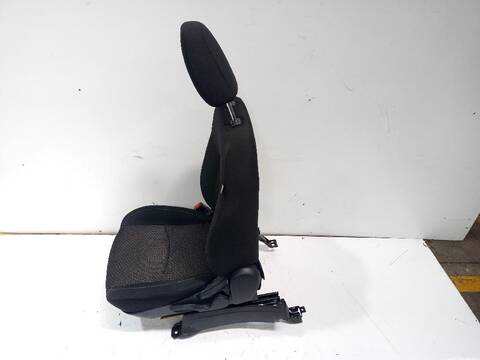 Foto 3ª: Asiento Delantero Derecho Mitsubishi ASX MOTION 4WD 116CV [4N13] (2010)