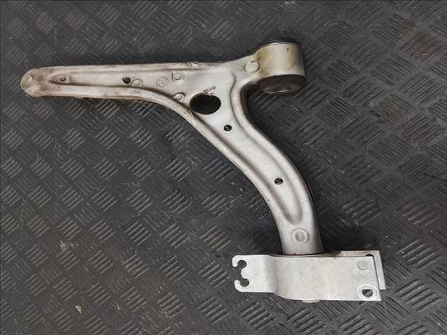 Foto 2ª: Brazo Suspension Delantero Derecho Mercedes Clase GLA 220 2.2 CDI 177CV W156 AUTOMATICO (2016)