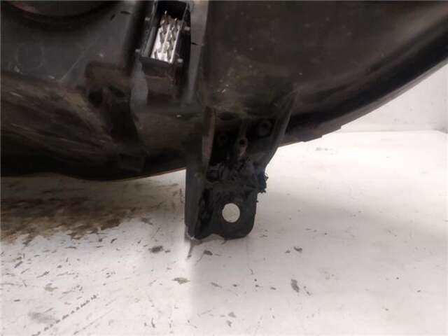 Foto 3ª: Faro Derecho Peugeot 407 1.6 CONFORT [1.6 LTR. - 80 KW HDI FAP CAT (9HZ - DV6TED4)]