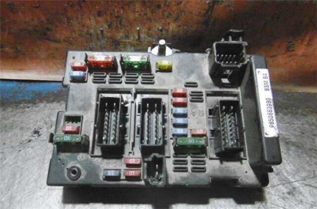 Foto 3ª: Caja Reles Fusibles Peugeot 307 1.6 BIOFLEX [NFU (TU5JP4)]