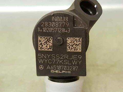 Foto 3ª: Inyectores Mercedes Clase C 160 2.1 CDI CAT 136CV 100KW [651921] (2013)