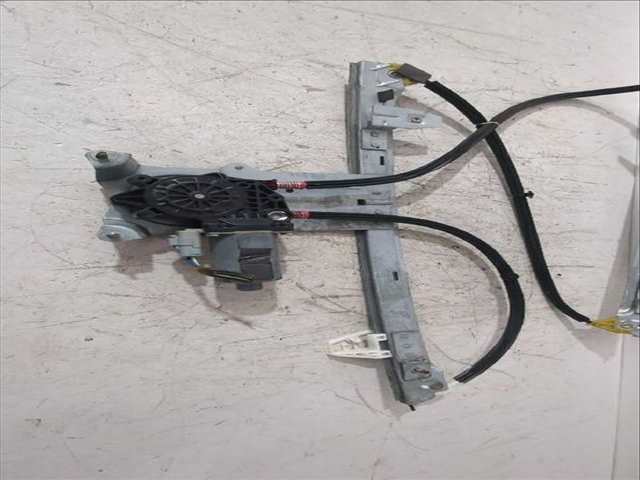 Foto 2ª: Elevalunas Eléctrico Delantero Derecho Citroen Xsara 1.6 HDI PICASSO 90CV [9HX (DV6ATED4)] (1999)