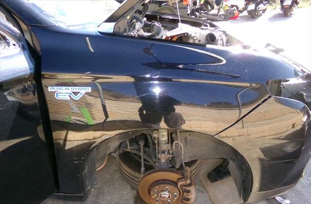 Aleta Delantera Derecha Mitsubishi Outlander 2.0 G 2012-2015, HIBDRIDO