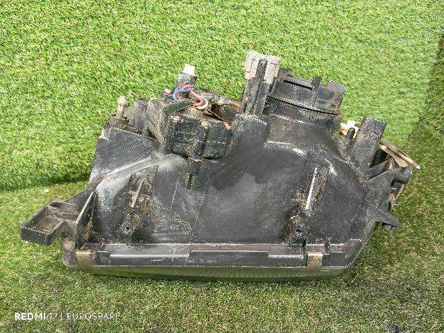 Foto 4ª: Faro Derecho Nissan Patrol 2.8 TD Y61 TD6 [RD28ETI] (1999)