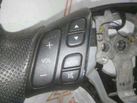 Foto 2ª: Volante Mazda 3 1.6 CRDT ACTIVE BERLINA 109CV 80KW [Y6] (2006)