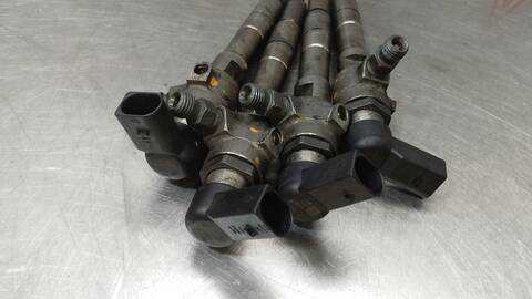 Foto 3ª: Inyectores Volkswagen Golf ADVANCE 105CV 77KW [CAY] (2010)