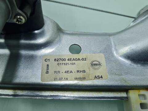 Foto 3ª: Elevalunas Manual Trasero Derecho Nissan Qashqai ACENTA 116CV 85KW [HRA2DDT] (2014)