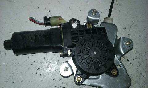 Foto 2ª: Elevalunas Eléctrico Delantero Derecho Hyundai H1 2.5 CRDI CAT 140CV 103KW [D4CB] (2004)