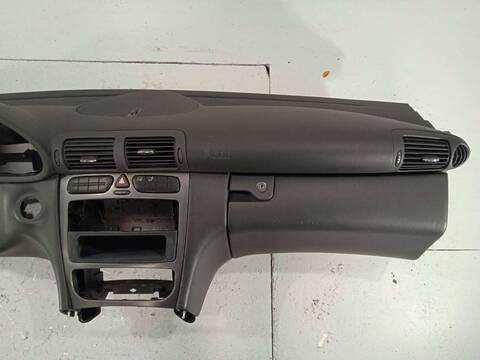 Foto 3ª: Salpicadero Mercedes Clase C 160 1.8 CAT BERLINA 163CV 120KW (2002)