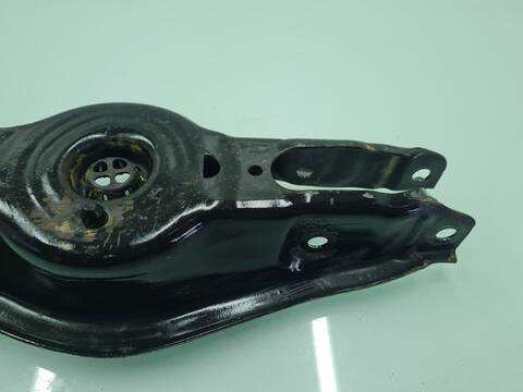 Foto 3ª: Brazo Suspension Trasero Derecho Volkswagen Golf COMFORTLINE BLUEMOTION 150CV 110KW [CZDA] (2016)